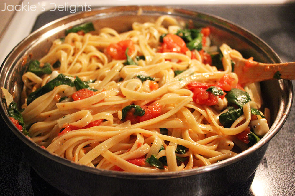 Spinach and Tomato Pasta