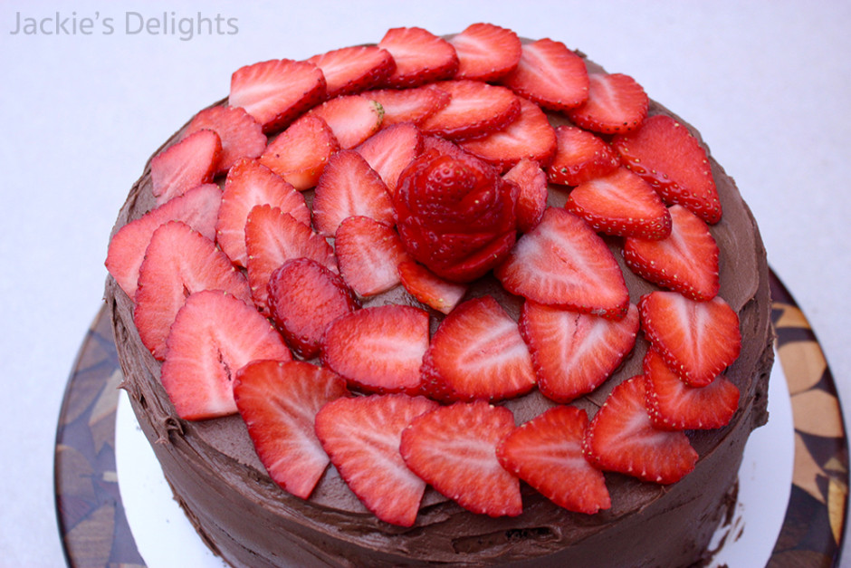 chocolate strawberry cake.1